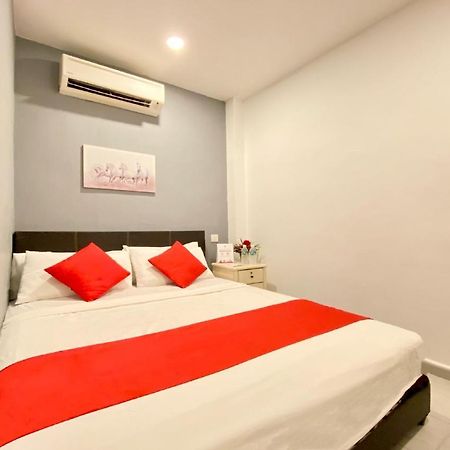 Spot On 90283 Twenty Seven Muntri Hotel Tanjung Bungah  Exterior photo