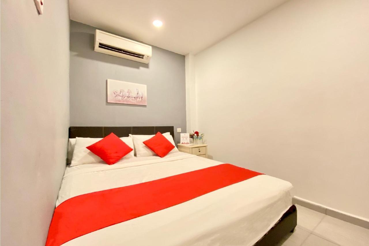 Spot On 90283 Twenty Seven Muntri Hotel Tanjung Bungah  Exterior photo