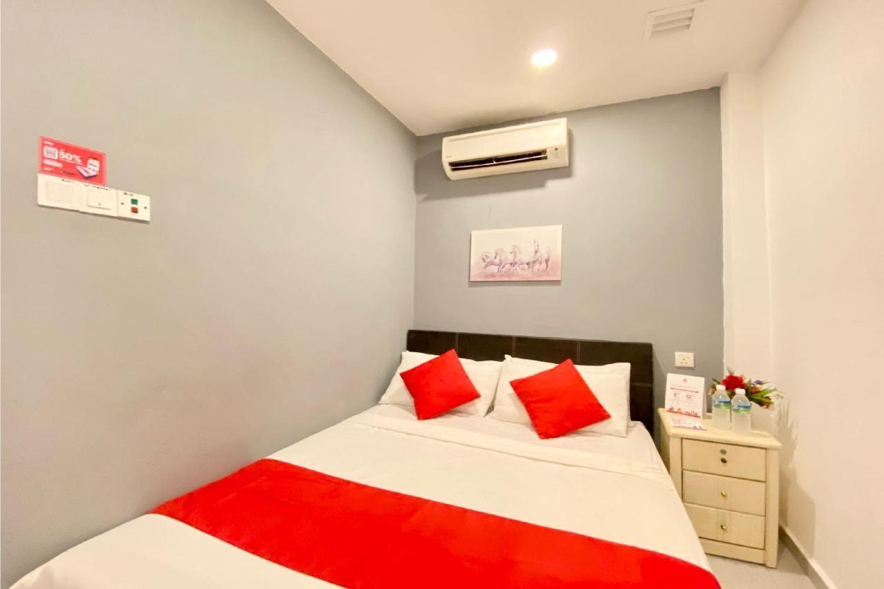 Spot On 90283 Twenty Seven Muntri Hotel Tanjung Bungah  Exterior photo