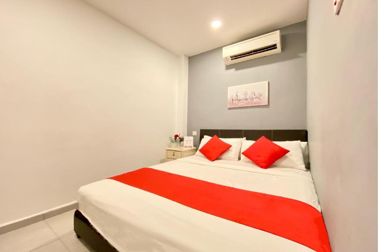 Spot On 90283 Twenty Seven Muntri Hotel Tanjung Bungah  Exterior photo